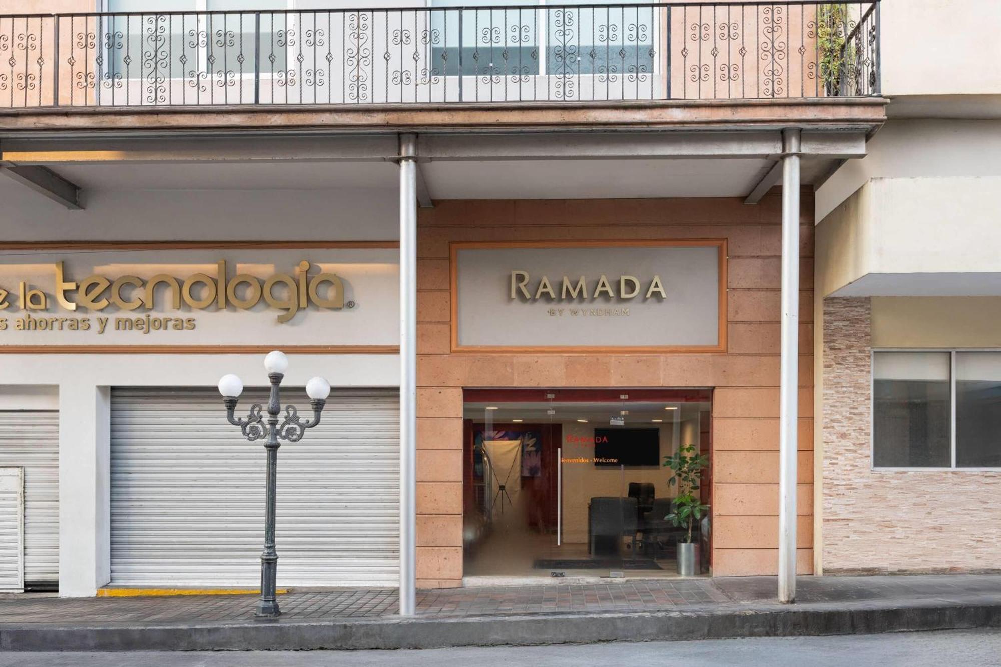 Ramada By Wyndham Centro Hotel 4*