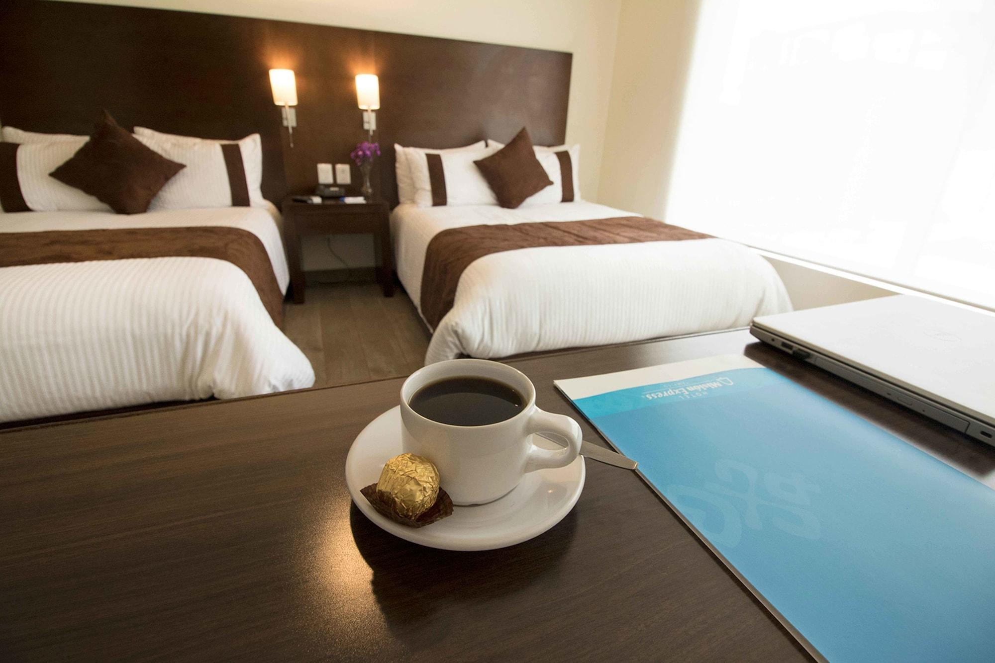 Hotel Ramada By Wyndham Centro 4*