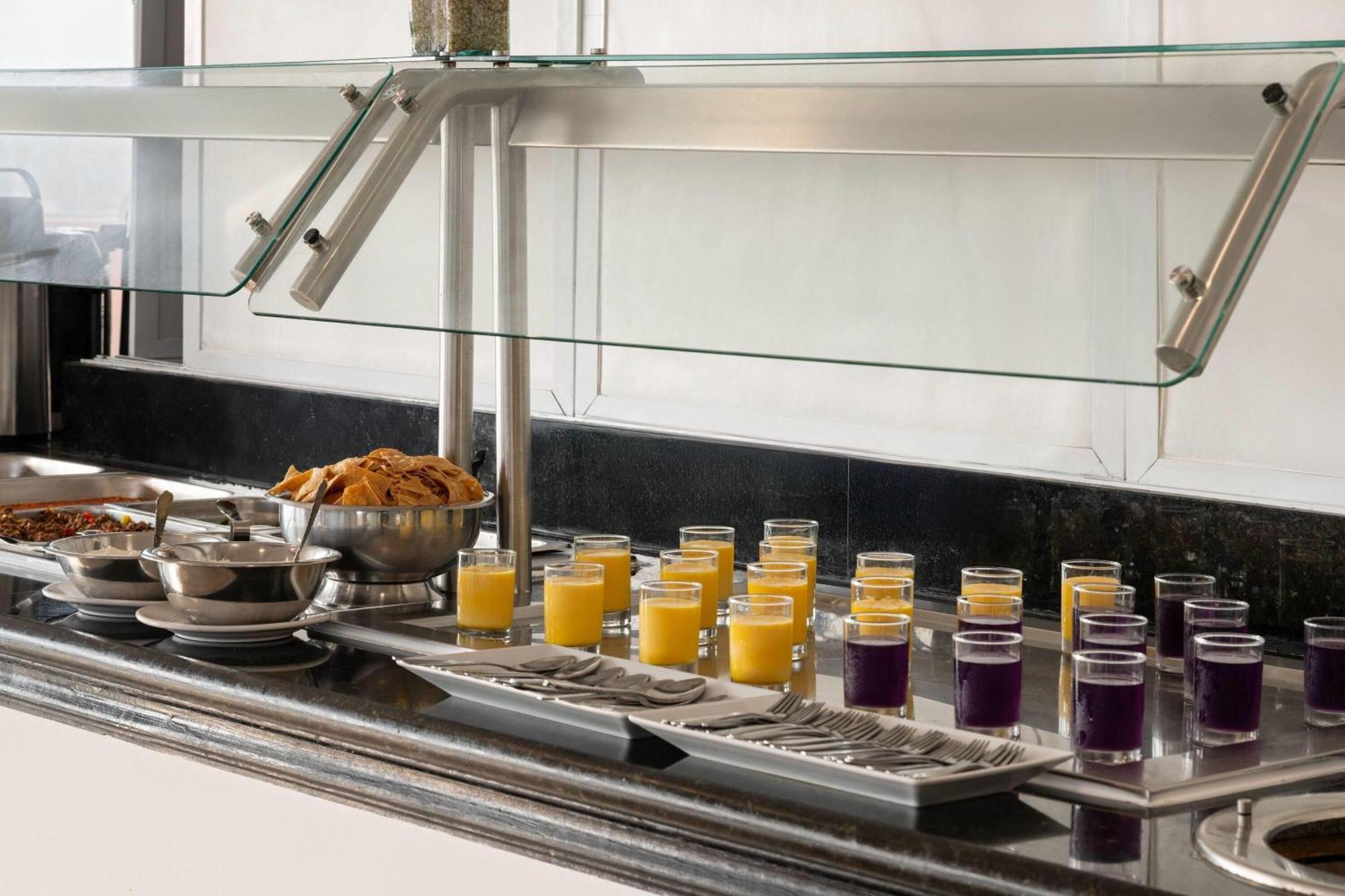 Ramada By Wyndham Tampico Centro Hotel 4*