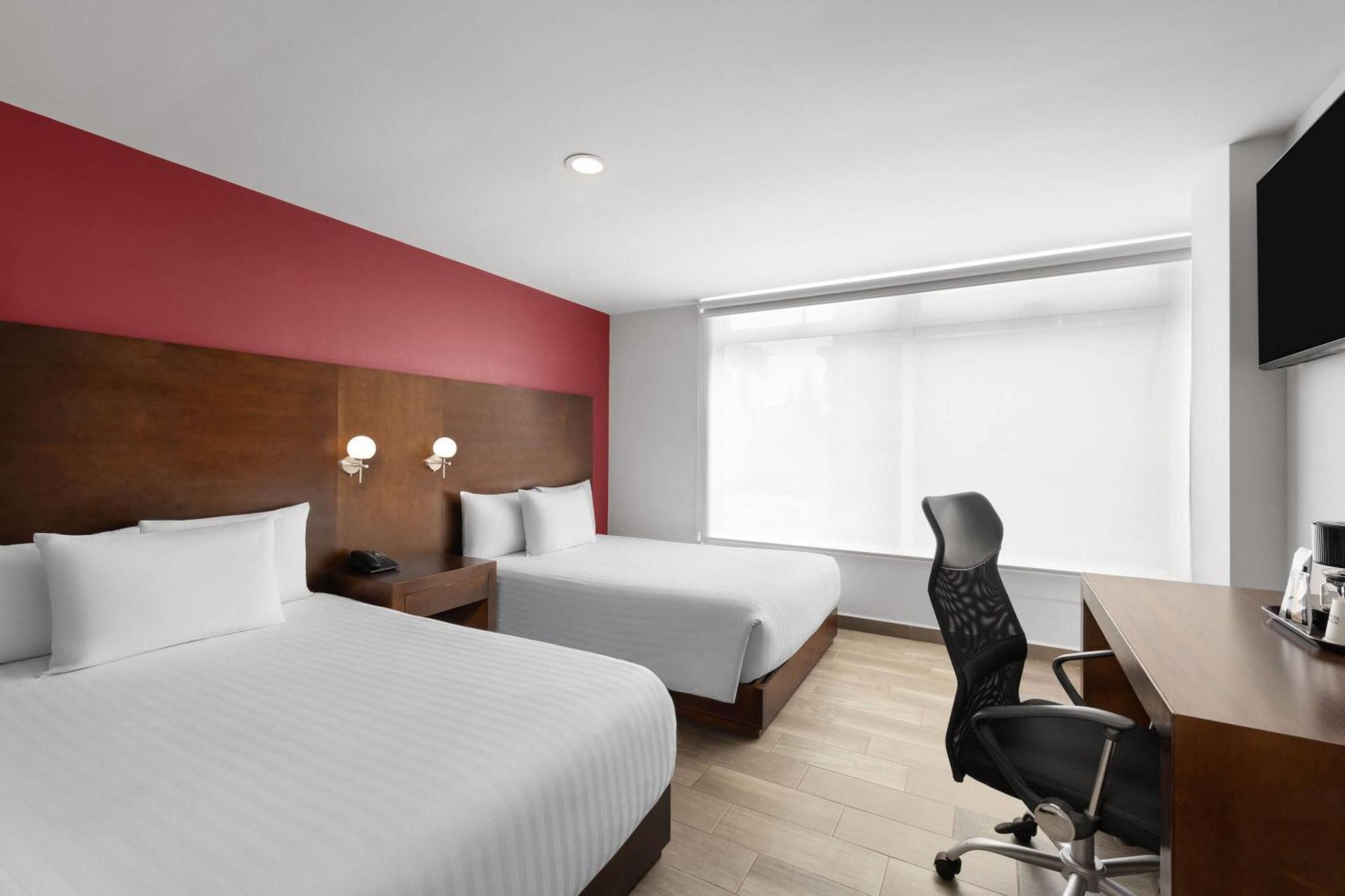 Hotel Ramada By Wyndham Tampico Centro 4*