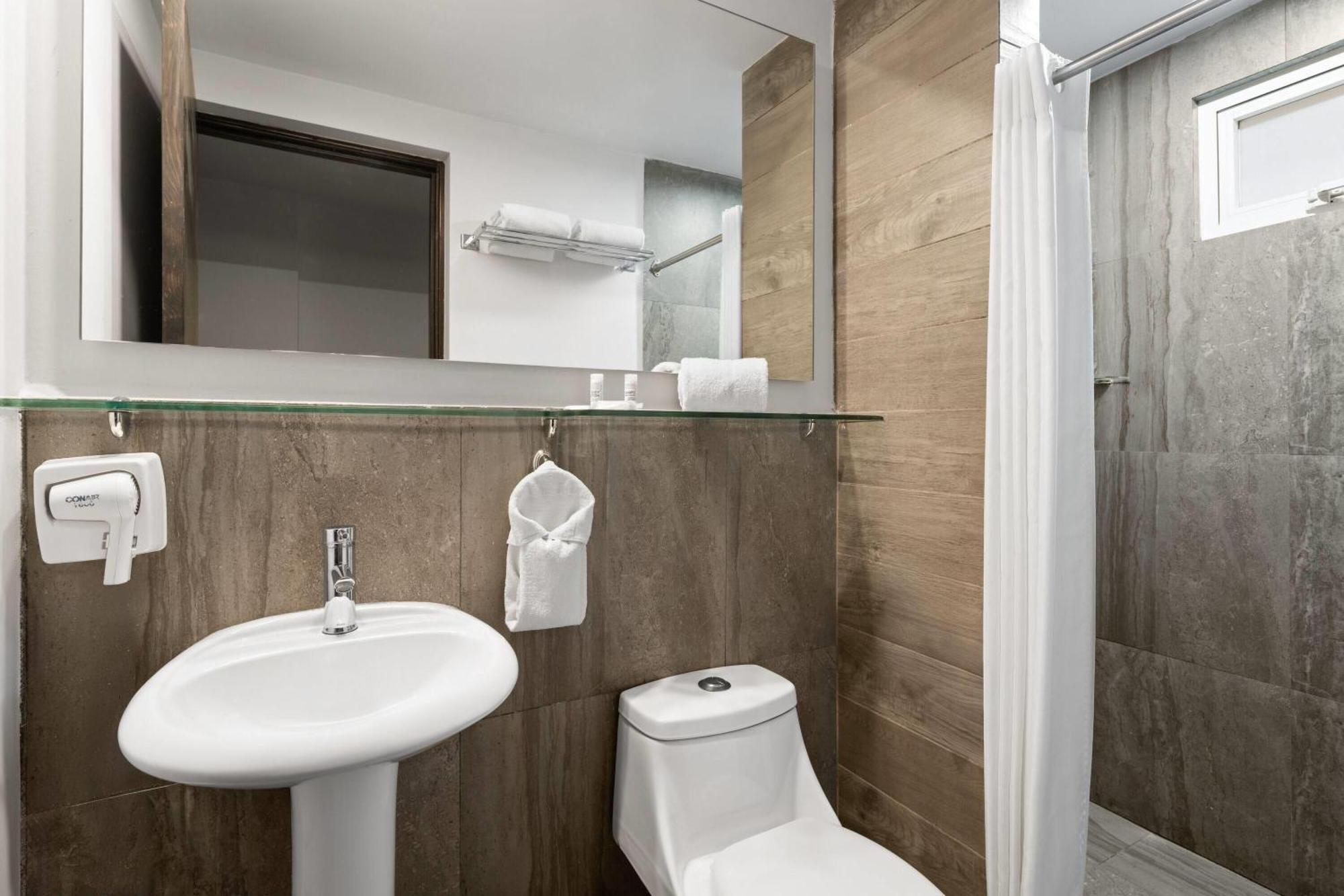 Ramada By Wyndham Tampico Centro Tampico