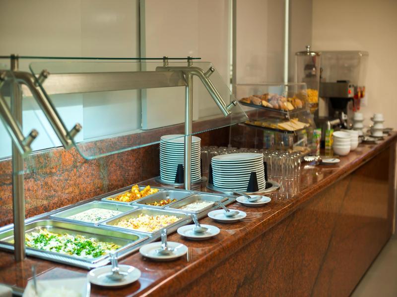 Ramada By Wyndham Centro